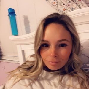 Meet your Posher, Mel